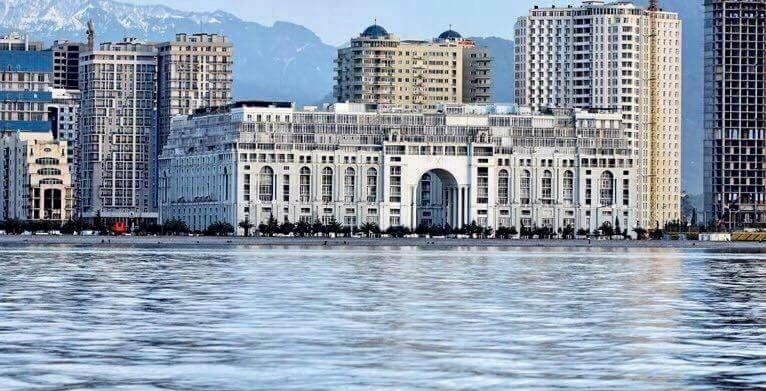 Apartments By The Sea Batumi Bagian luar foto