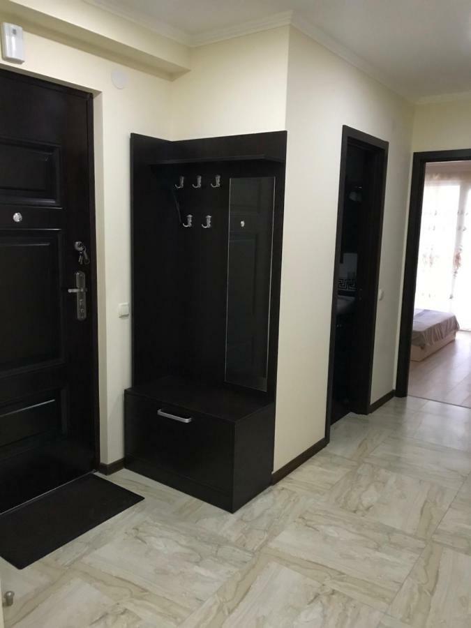 Apartments By The Sea Batumi Bagian luar foto